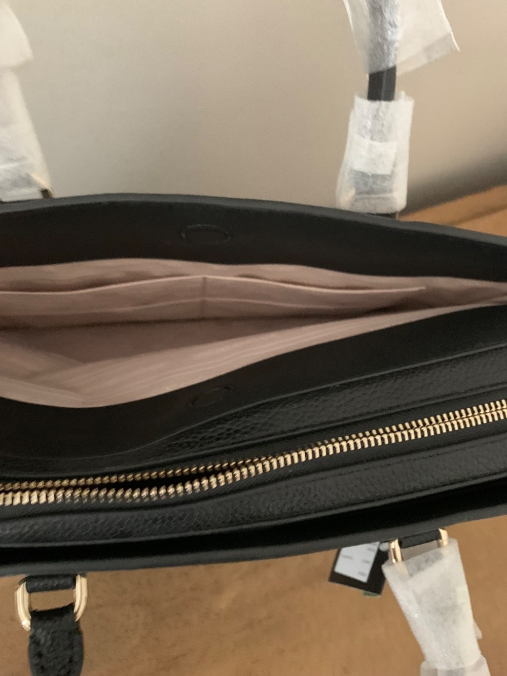 Kate Spade New York Women's Hudson Pebbled Leather Commuter Laptop Bag - Picture 11 of 12